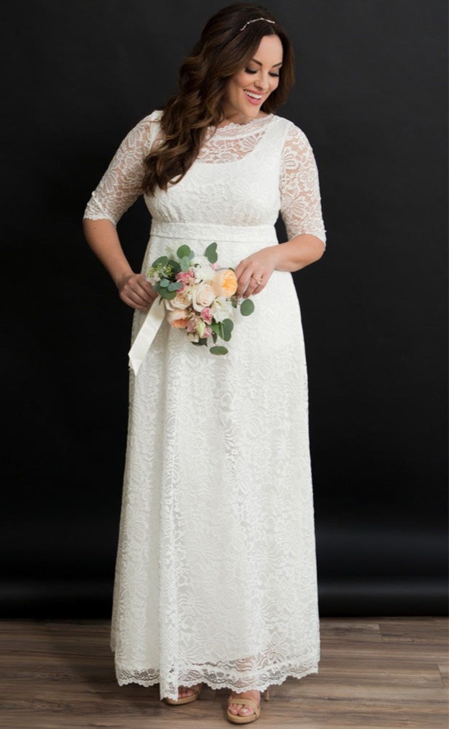 Plus Size Kjoler TP Kjoler | Plus Size Brudekjole Serenity Wedding